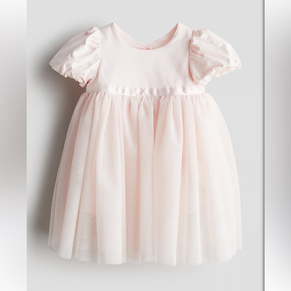 H&M PUFF-SLEEVED TULLE DRESS